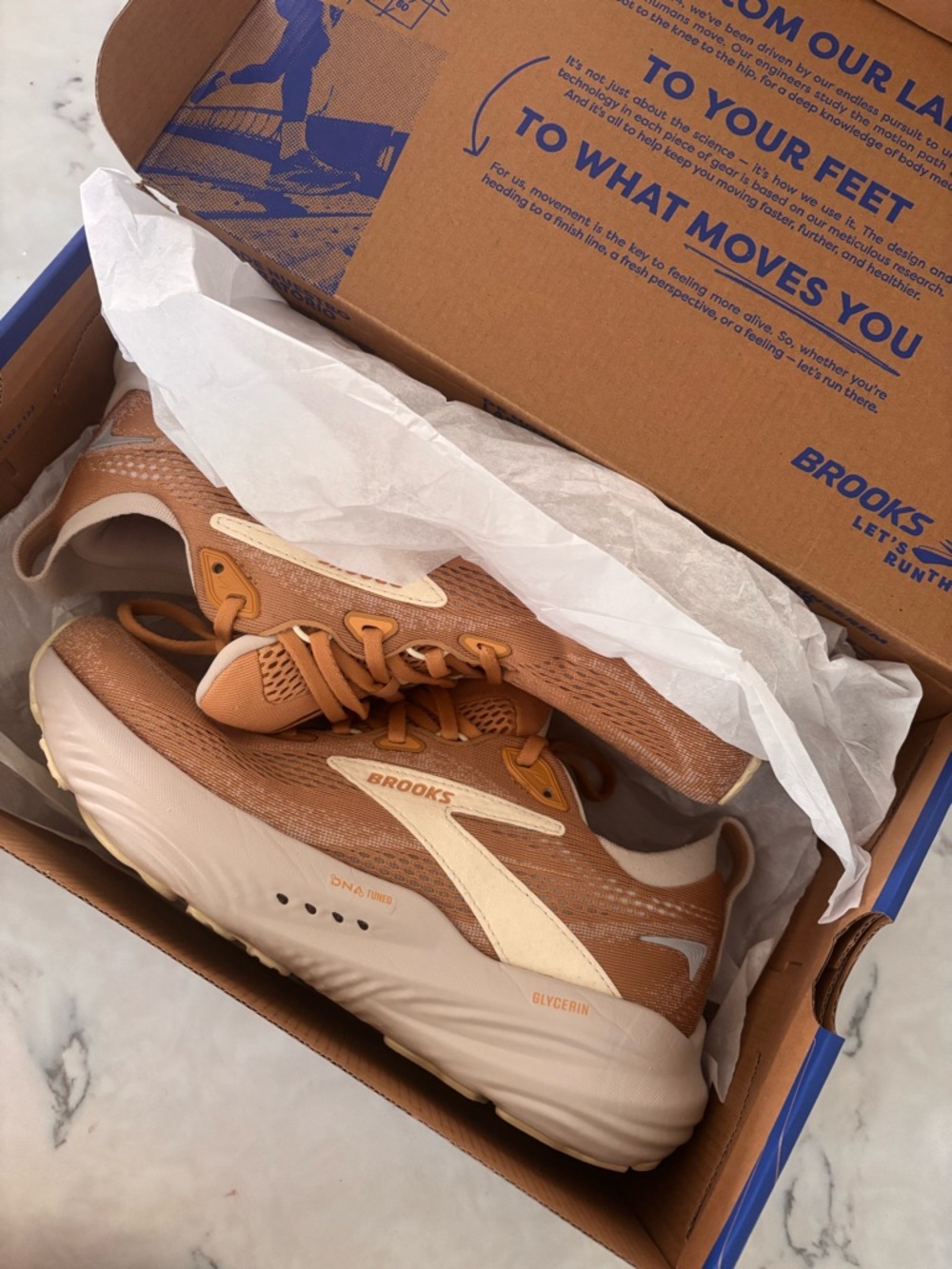 Brooks Glycerin 22 Women’s Running Shoes — Tan / Cream